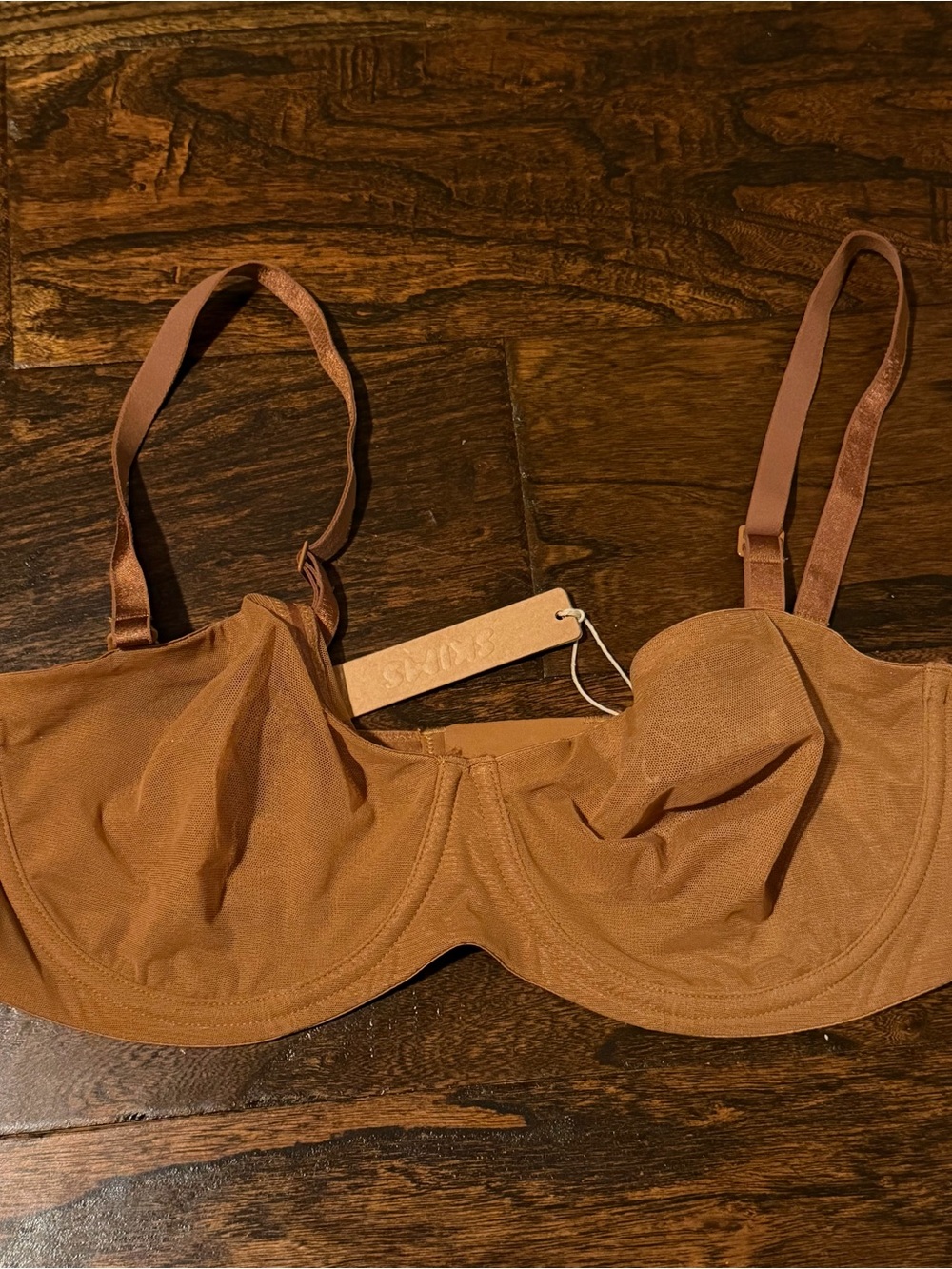 SKIMS ultra fine mesh strapless in Bronze